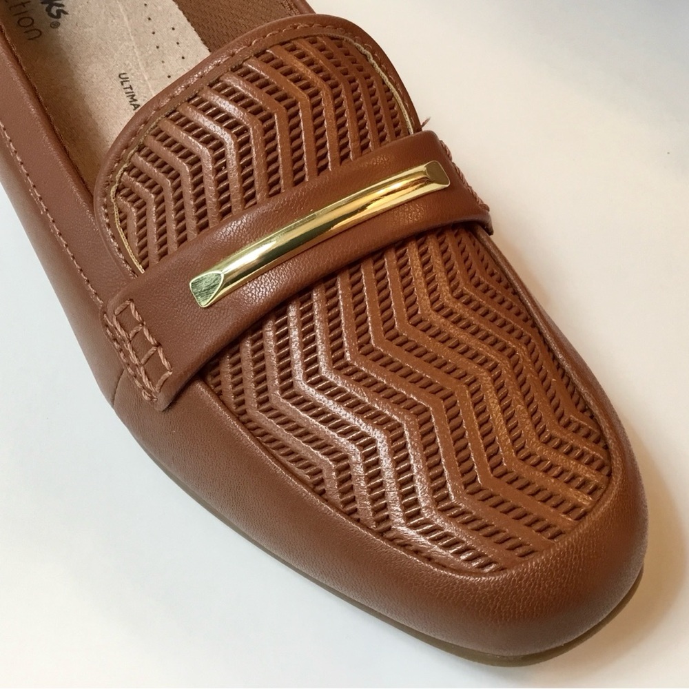 New Clarks Collection ‘Juliet Aster’ Loafer Flats - Picture 6 of 15